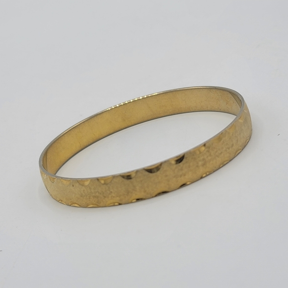 1980s Vintage Gold Plated Textured Classic Bangle Bracelet Diamond Cut Geometric - Picture 6 of 11